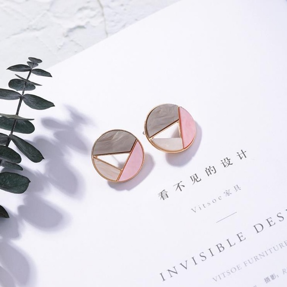 ❤️️NEW UNIQUE Circle Handmade Stud Earrings 1 - Picture 1 of 3